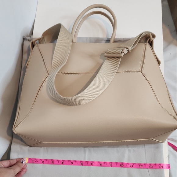 Charles & Keith Cream Handbag - Picture 8 of 11